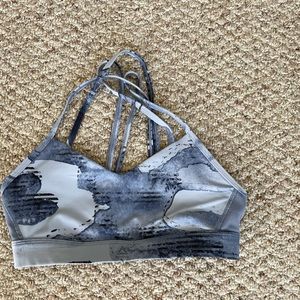 Women’s adidas sports bra. Never worn. Size small